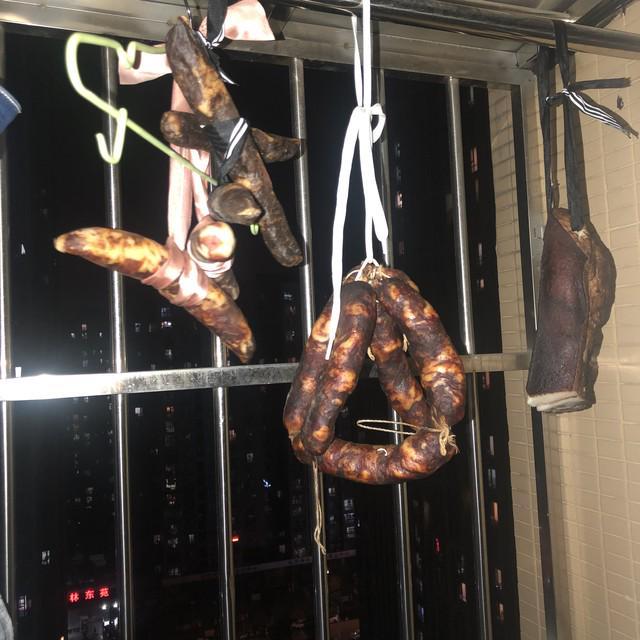 腊肠的人变少了？4个原因并非是猪肉贵麻将胡了试玩你发现了吗？今年晒腊肉(图3)
