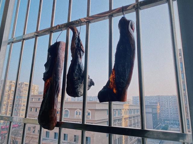 腊肠的人变少了？4个原因并非是猪肉贵麻将胡了试玩你发现了吗？今年晒腊肉(图5)