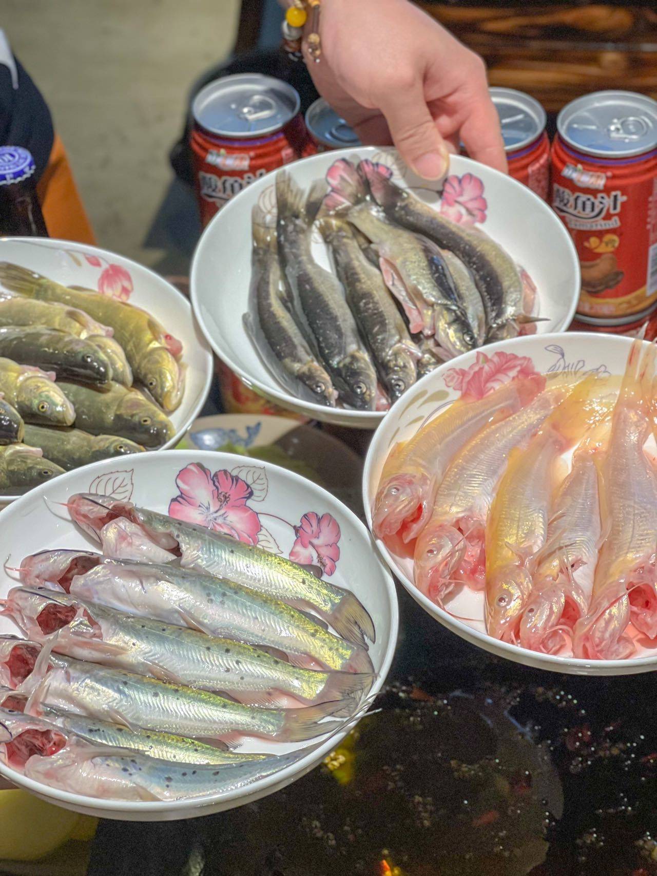 么大家都说餐饮火锅适合年轻人创业？PG电