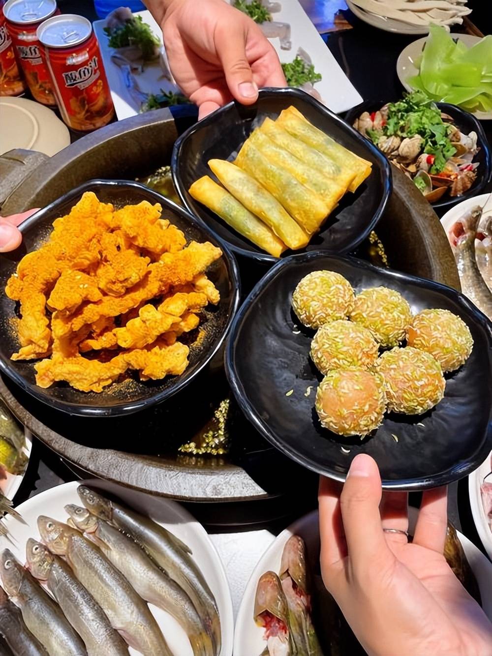 么大家都说餐饮火锅适合年轻人创业？PG电子游戏麻将胡了【马河坎】为什(图5)